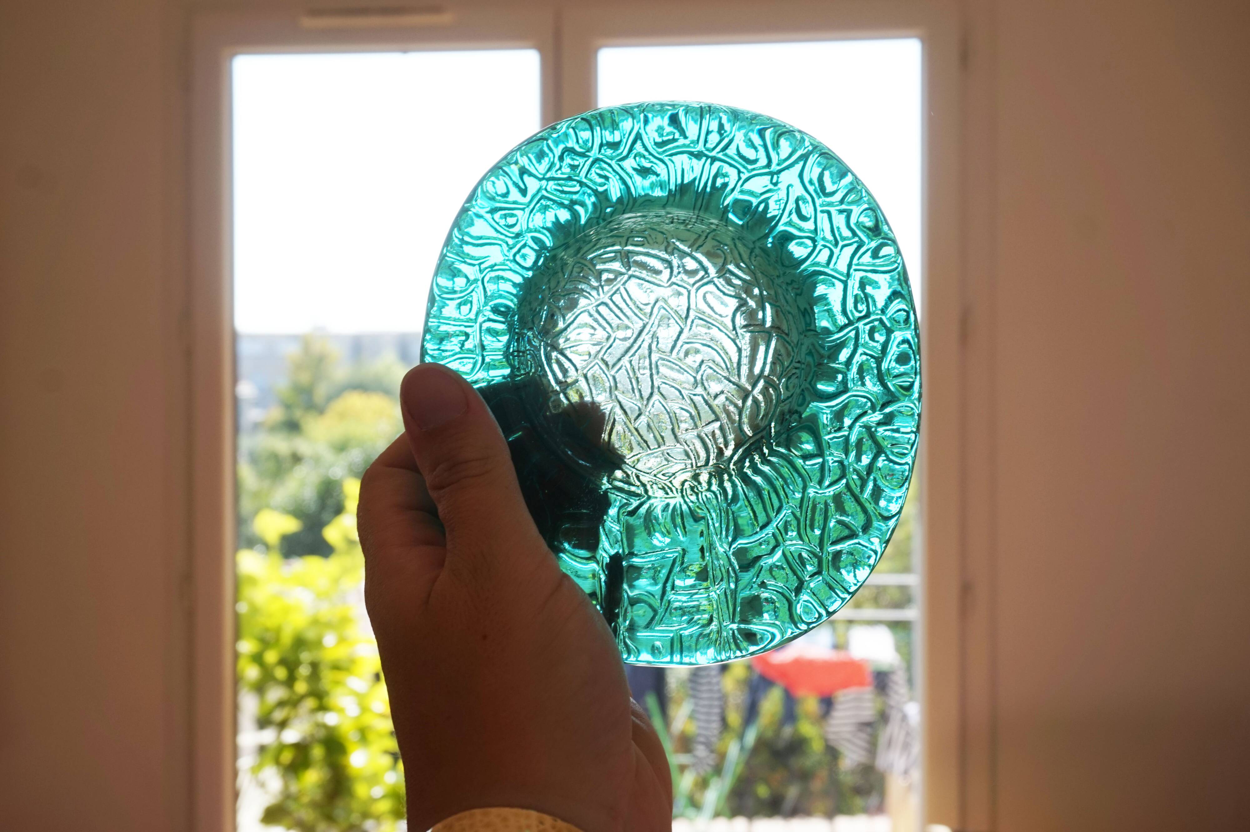 Turquoise annealed glass pocket empty