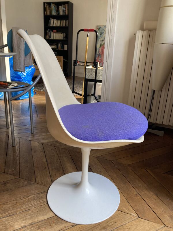Chaise Tulip design de Eero Saarinen pour Knoll