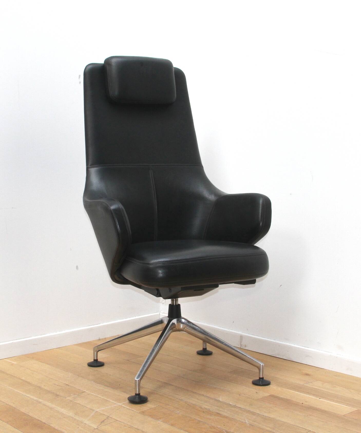 Highback office chair, Vitra