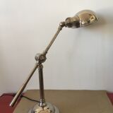 Articulated desk lamp