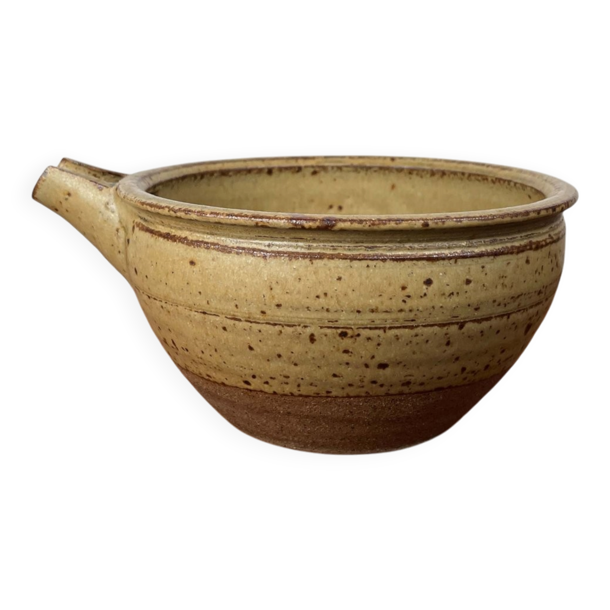 Mid-century modern British studio pottery bowl by Richard Batterham, 1960s.