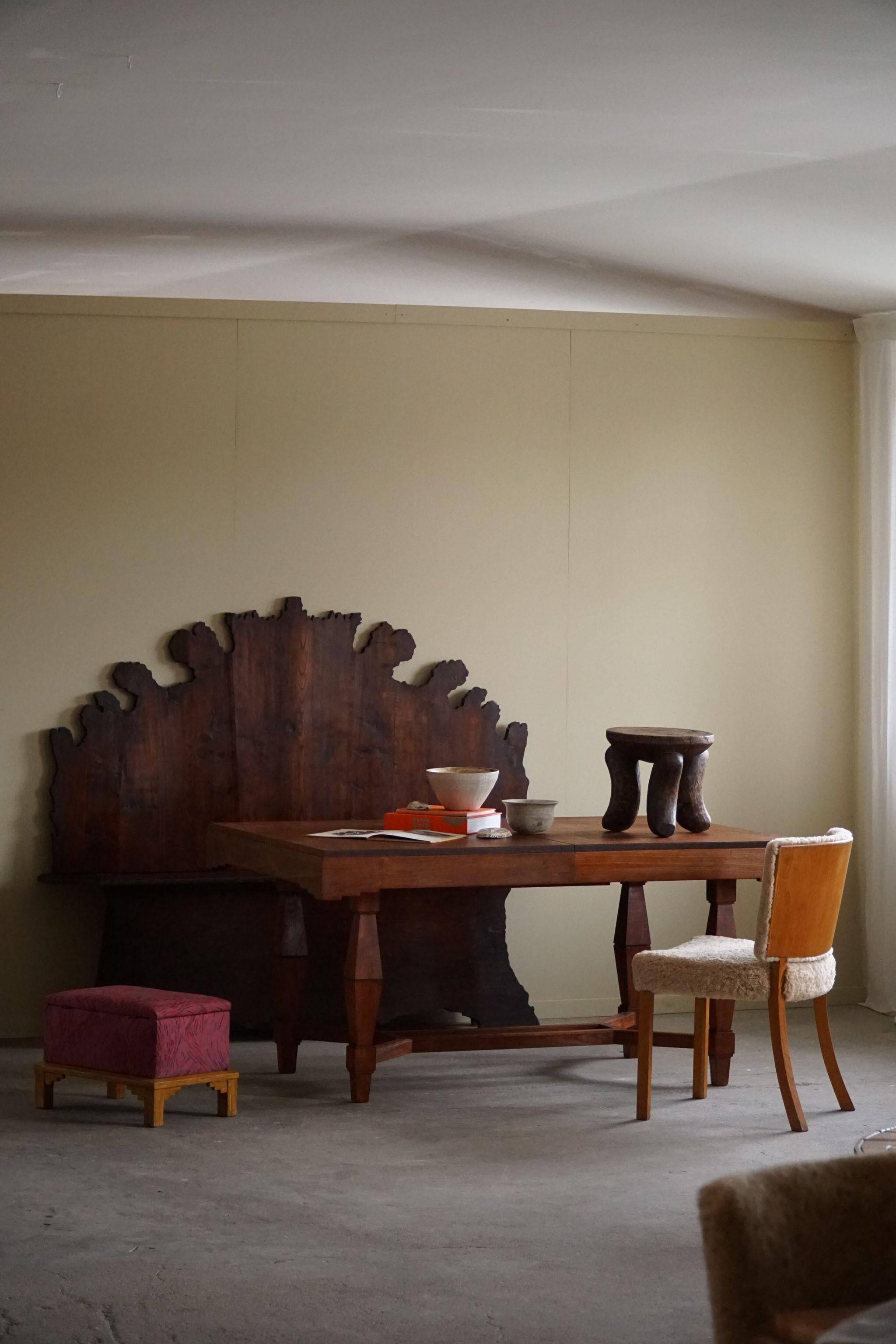 Art Deco dining table in teak, with butterfly extension, Danish cabinetmaker, 1940s.