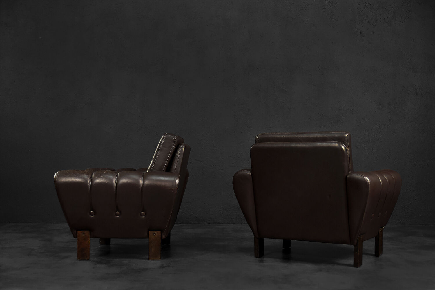 Vintage Mid-Century Modern Brown Leather Heart-shaped Lounge Chair, 1960s, Set of 2