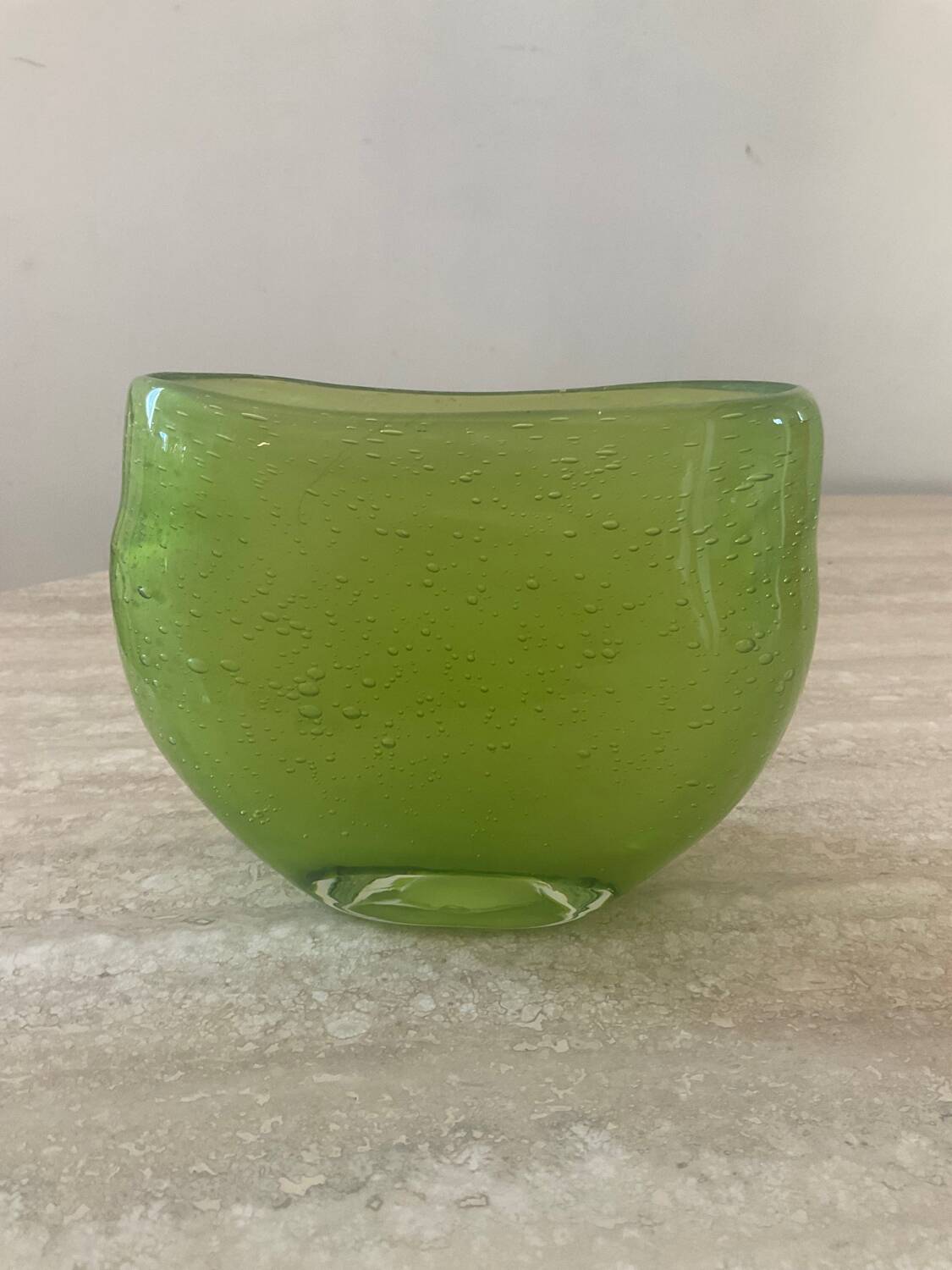 Murano vase in bubble-blown glass paste