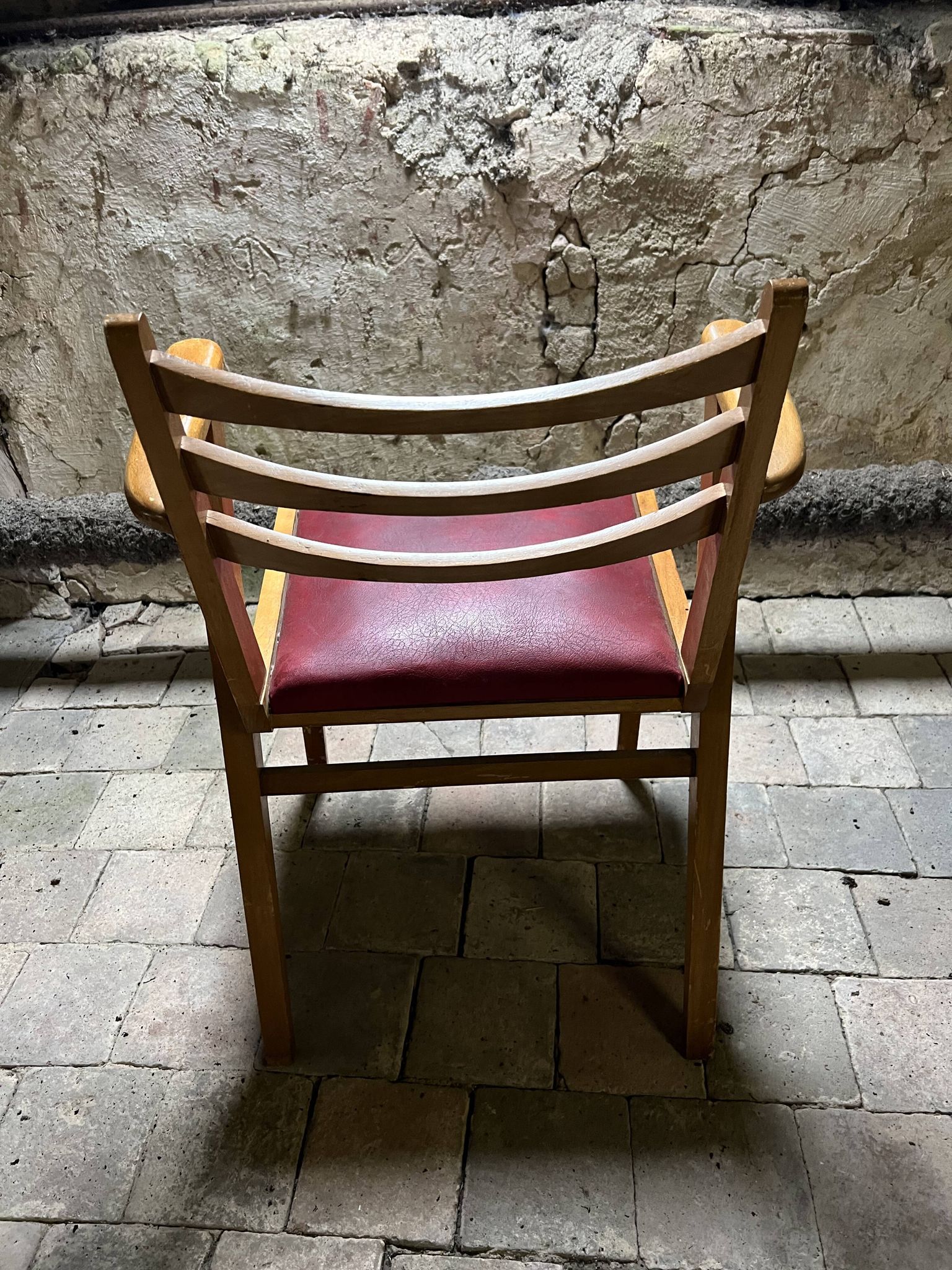 Pair of vintage modernist armchairs from the 50s