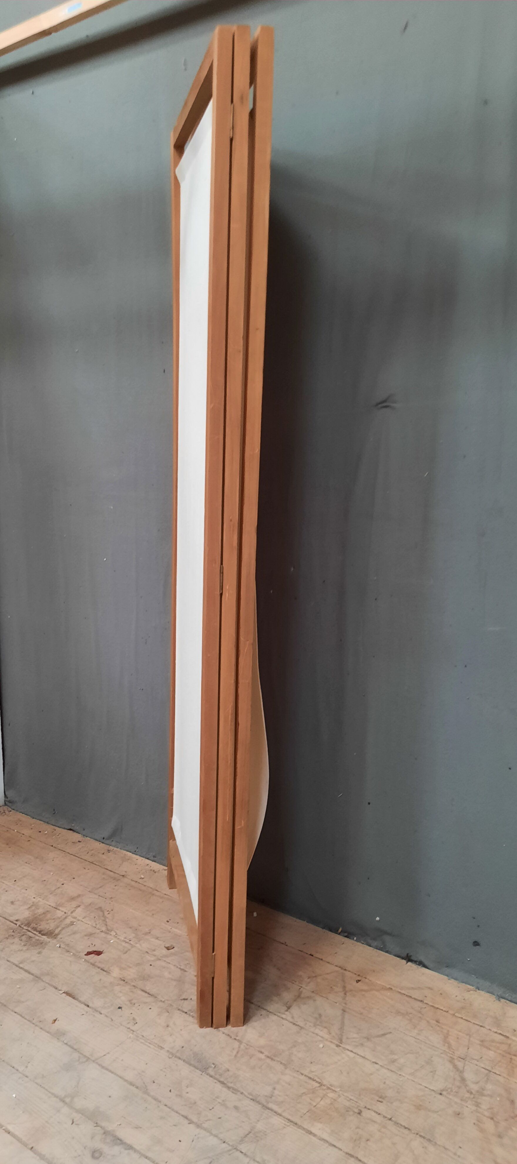 3-panel fabric screen