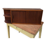 Wall shelf