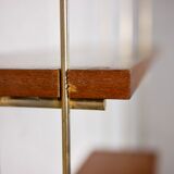 Modular shelves String style