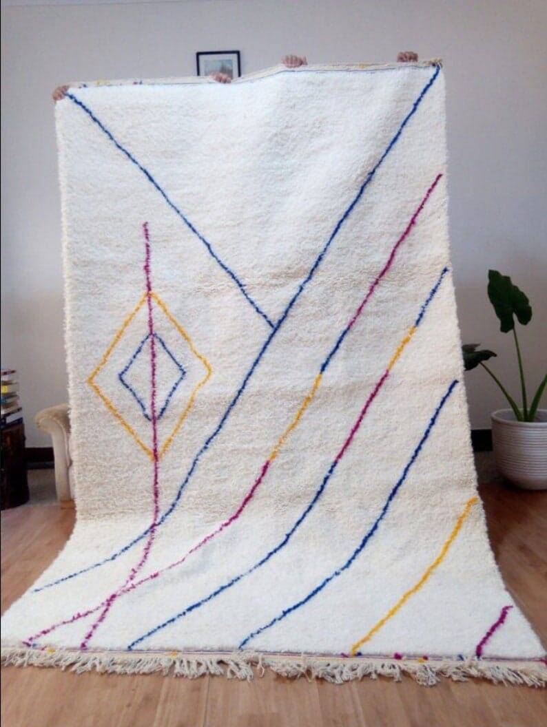 Traditional Beni Ouraine Berber rug, size 150 x 250 cm