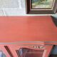 Buffet vitrine rouge terracota