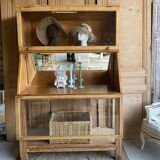 Showcase of trade store