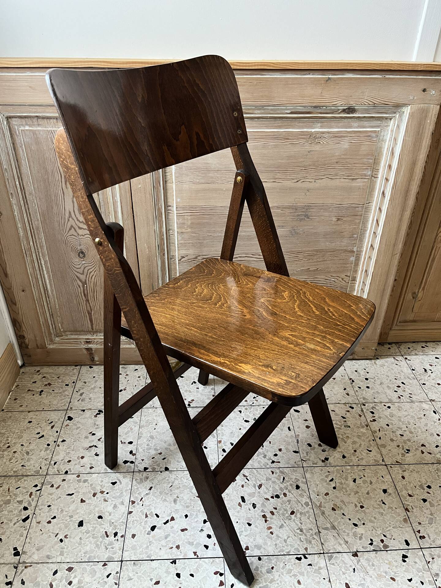 Baumann folding chair