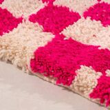 Pure wool rug, size 100 x 200 cm, red