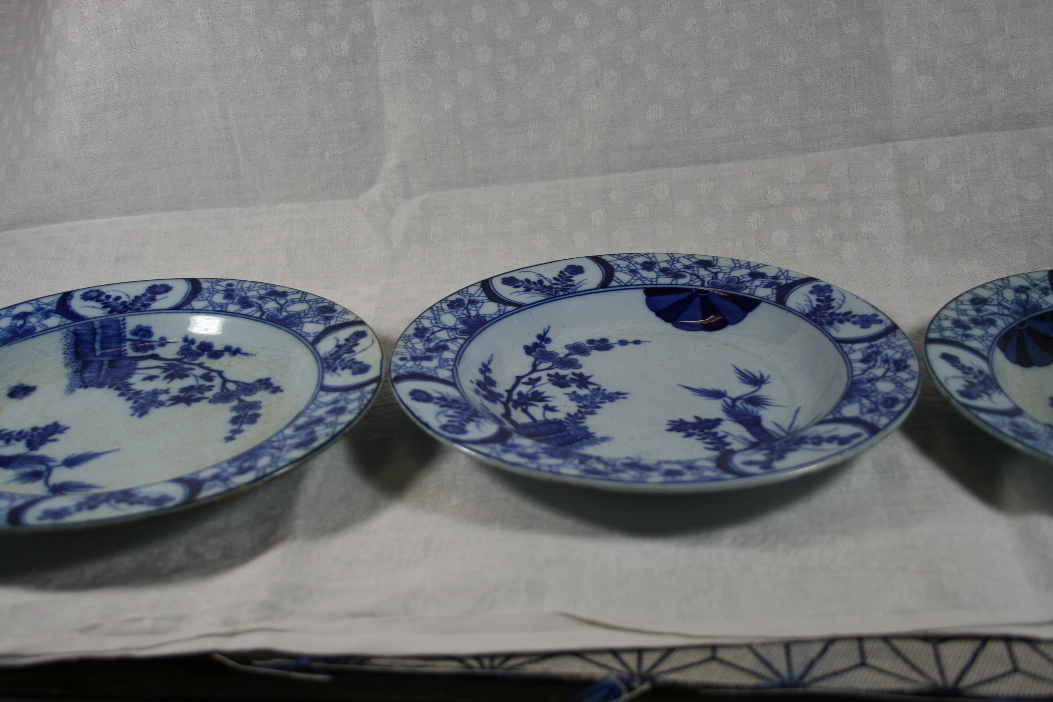 Set of 3 plates creil model montereau Japan digs