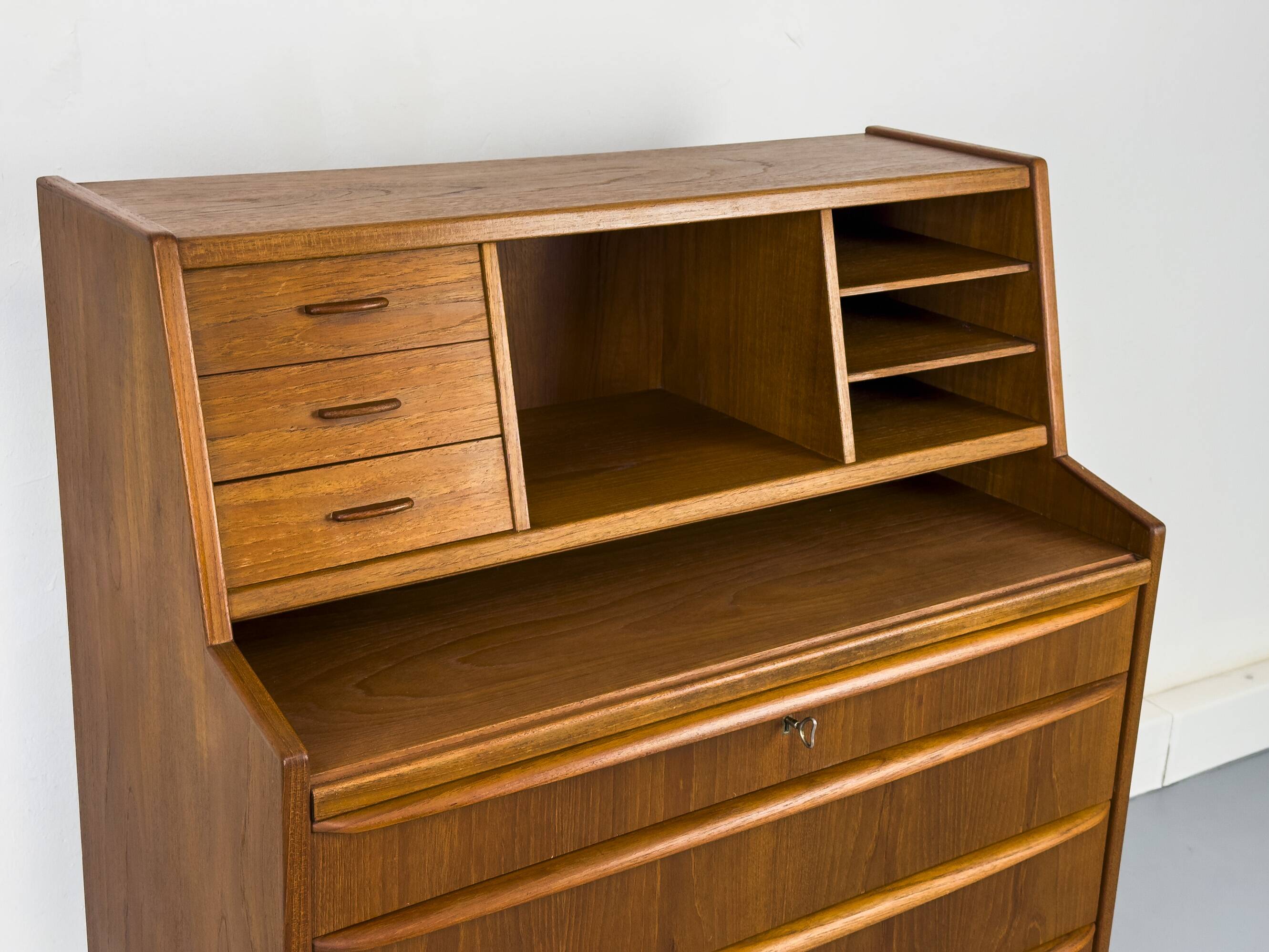 Secrétaire en teck de Chr. Møller, années 1960