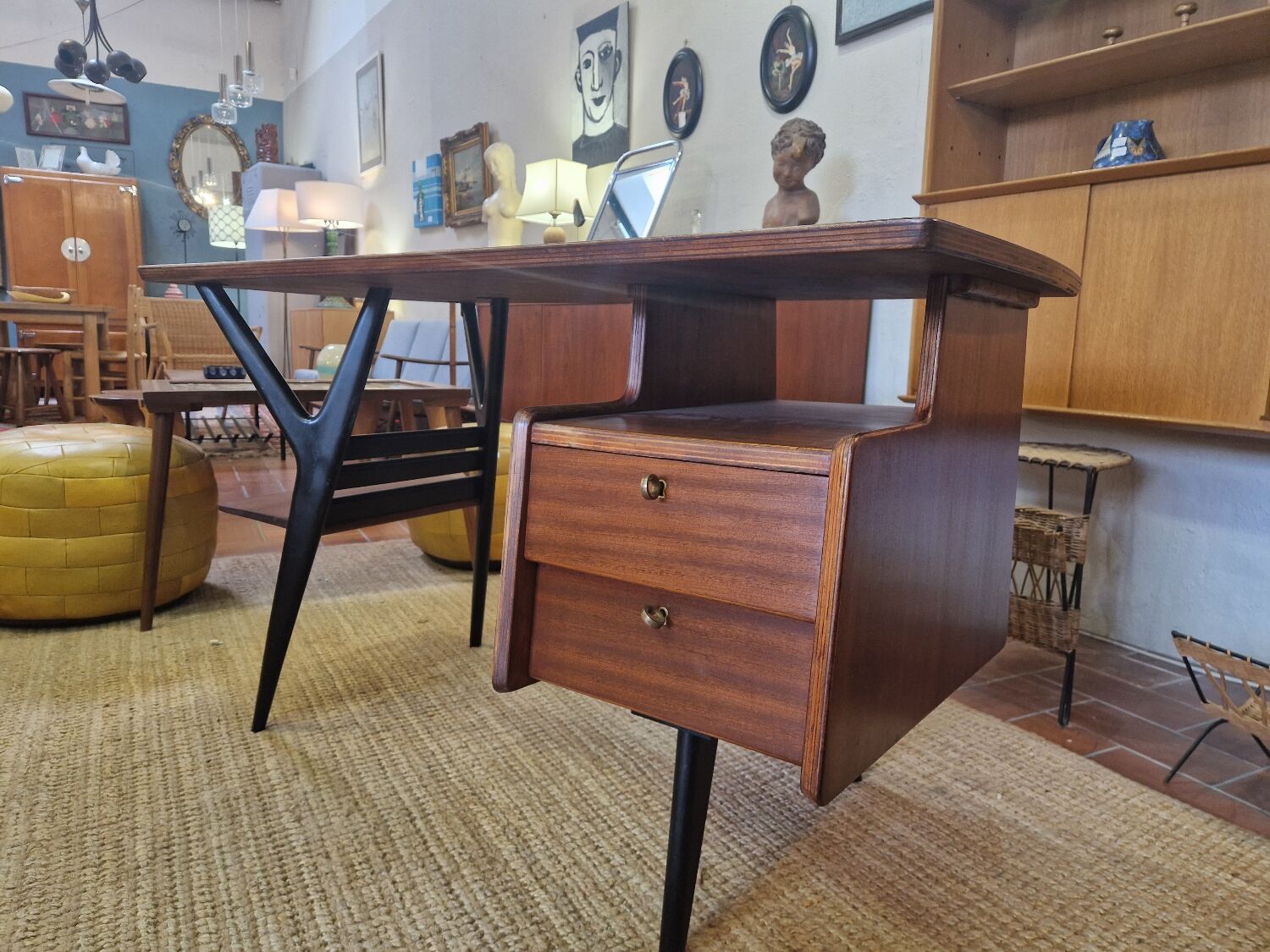 Office of Louis Paolozzi. 1960