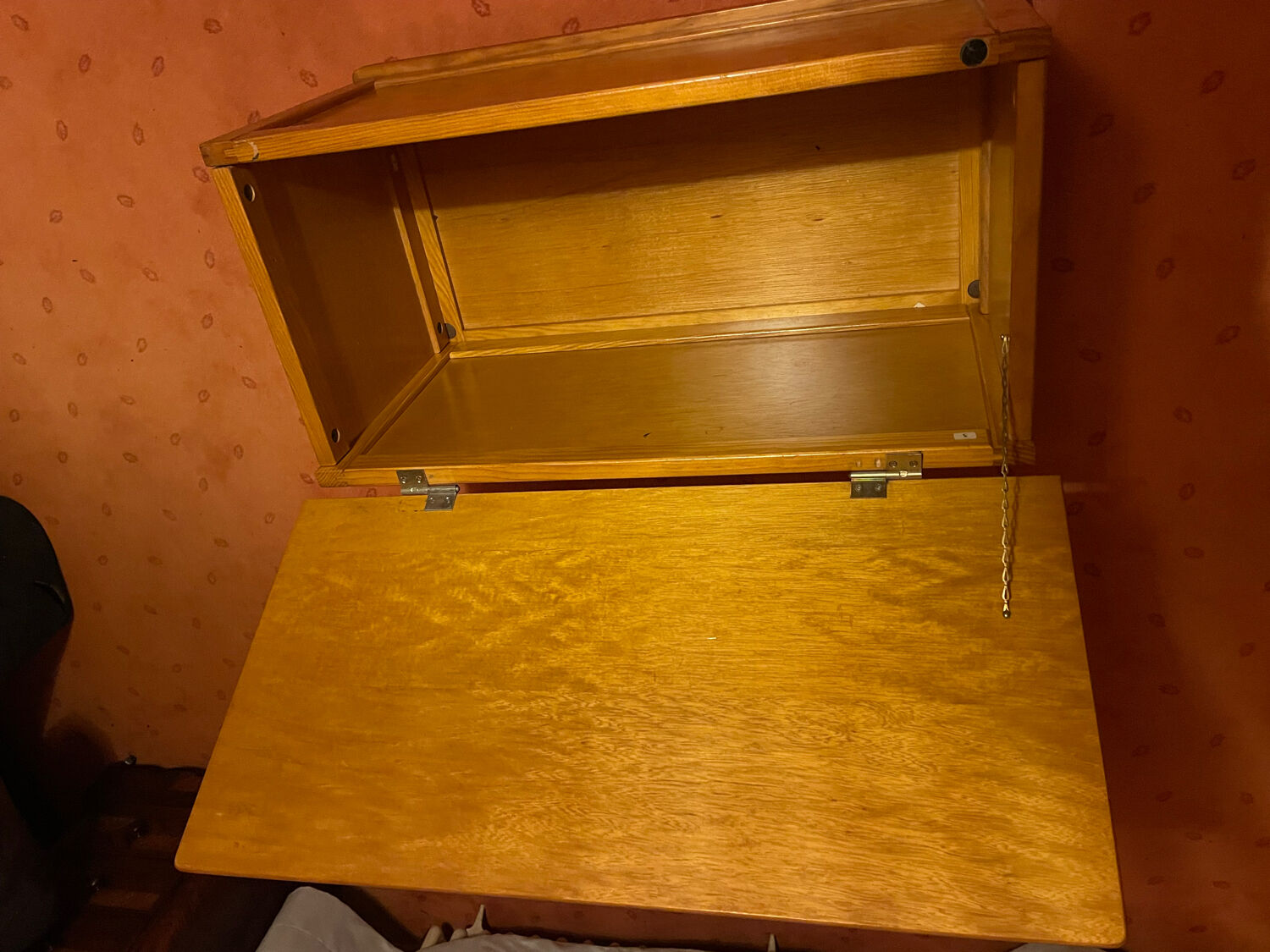 Aubert honey toy chest