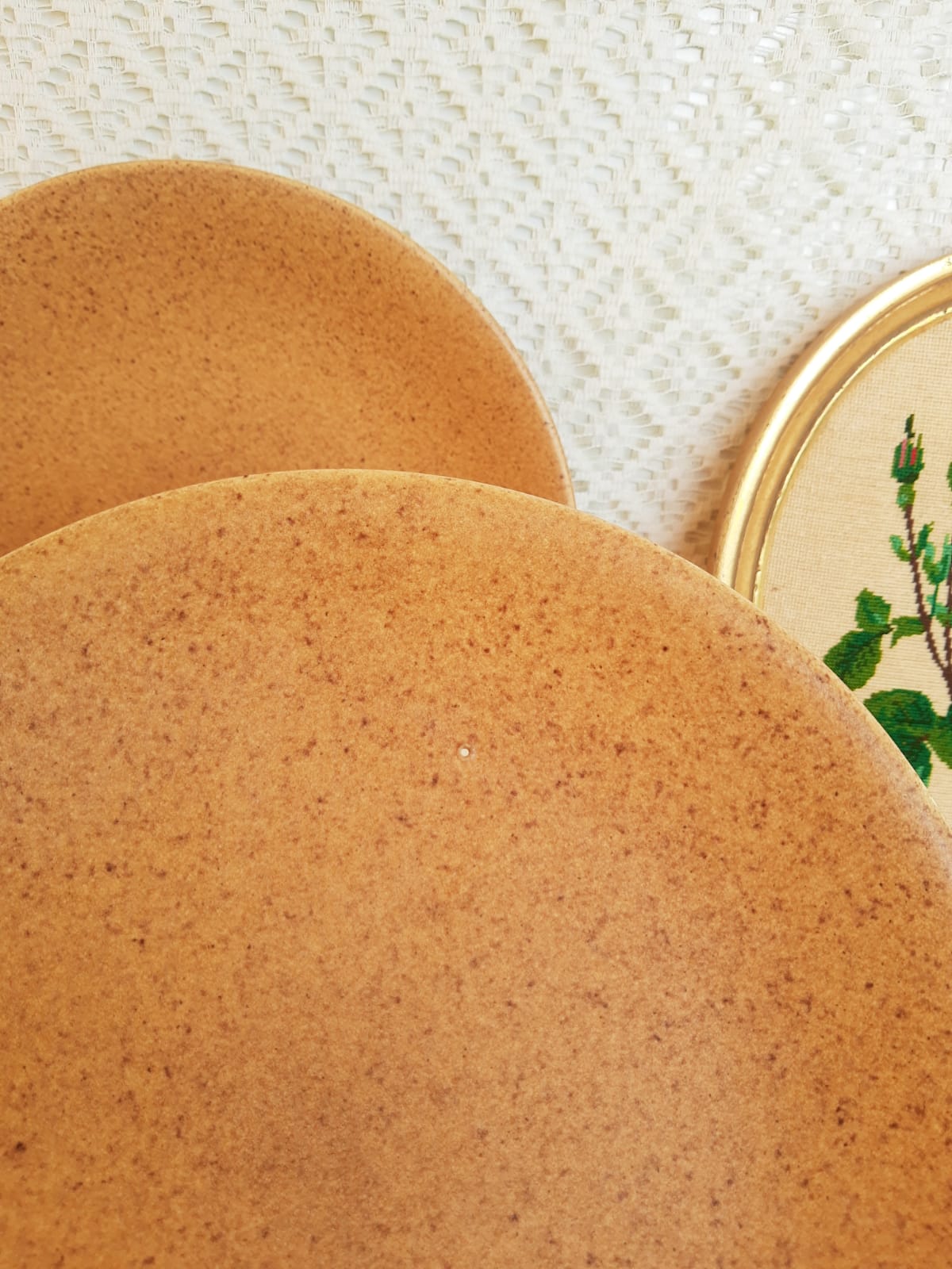 Set of 8 flat plates in Chantilly Longchamp sandstone France vintage