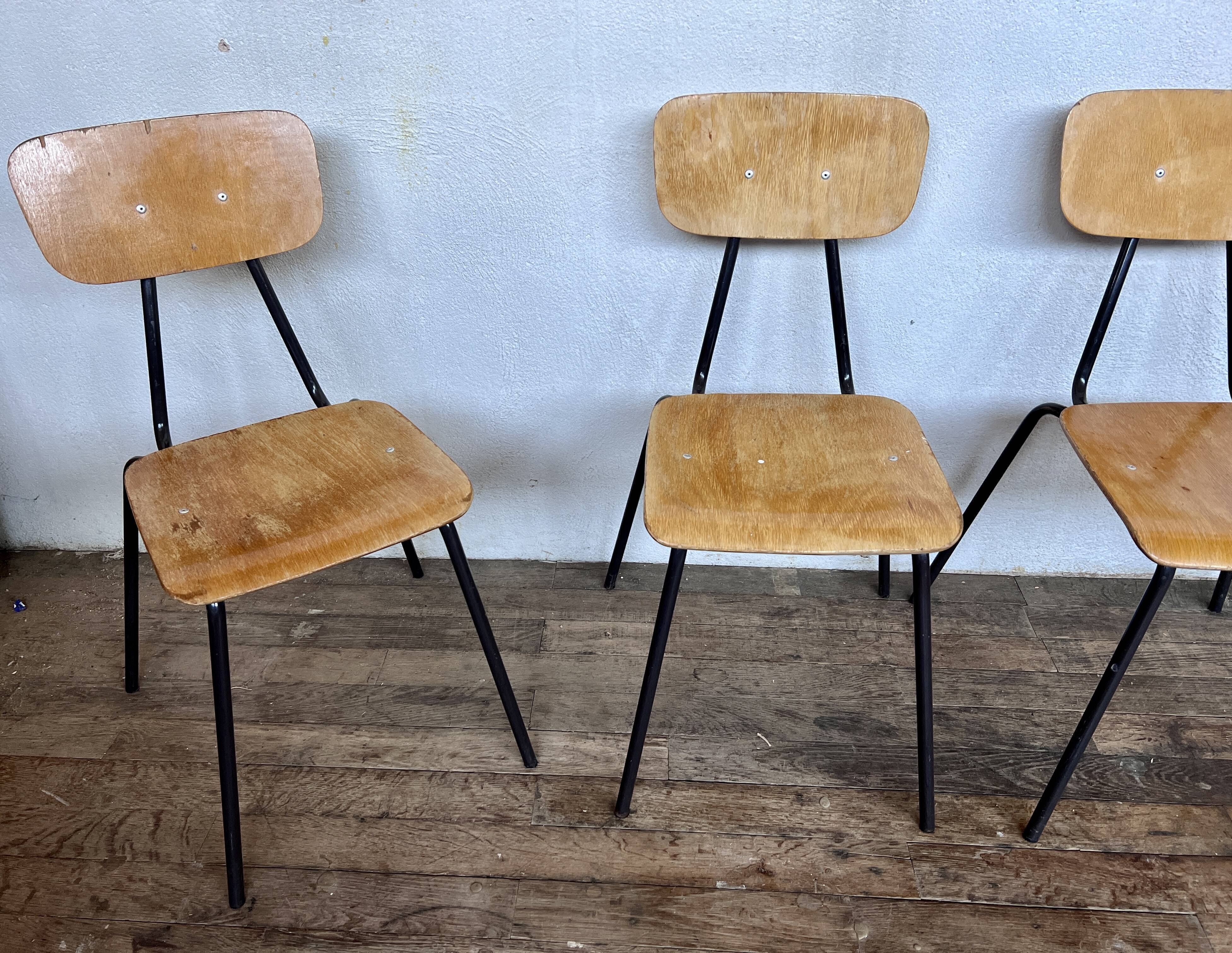 Series of 6 vintage chairs