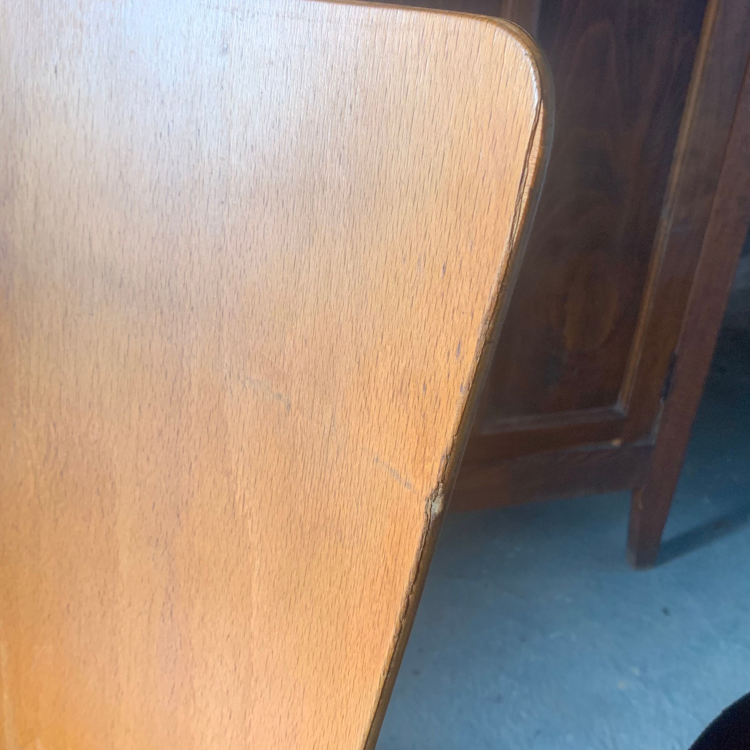 Pair of chairs baumann model Dove 60s