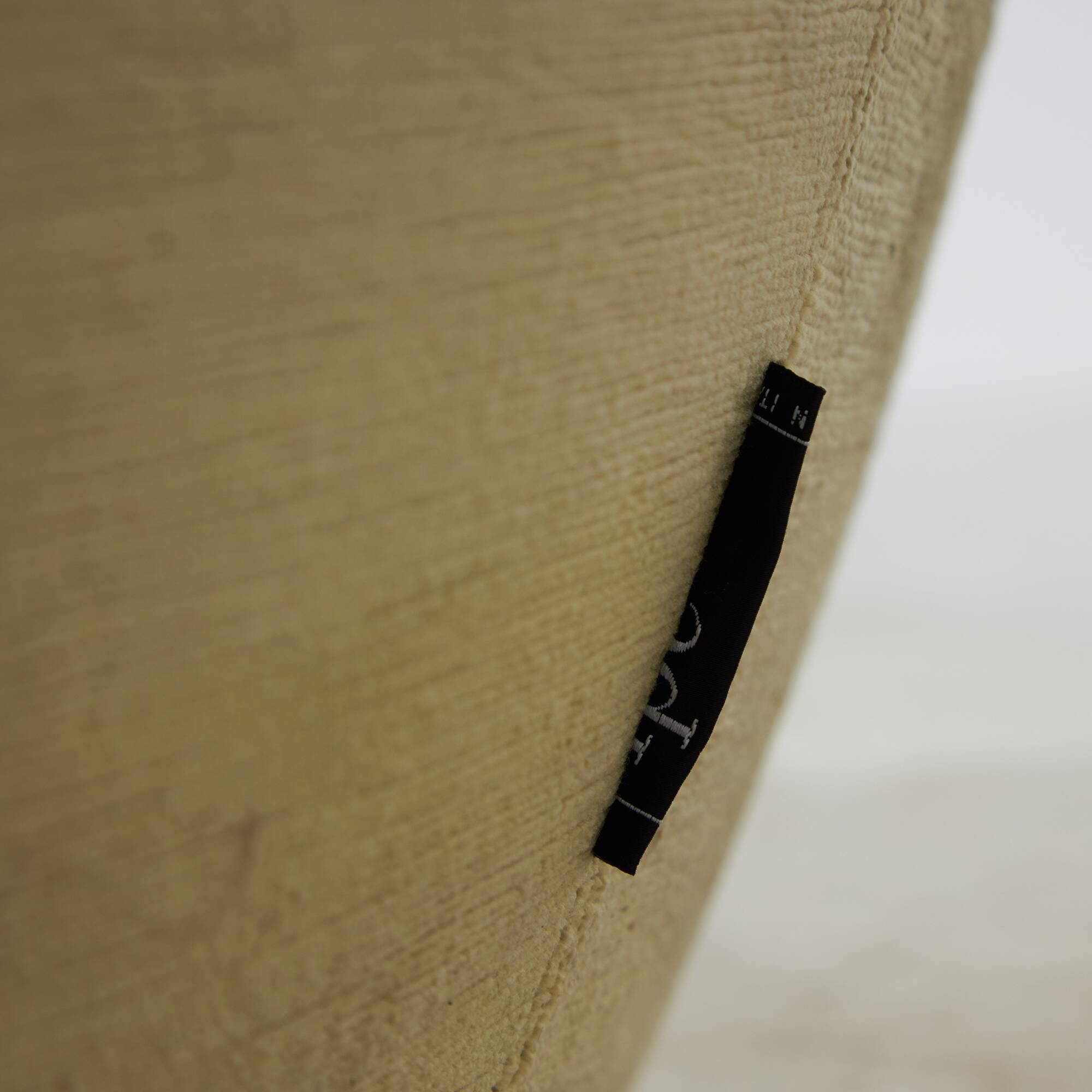 Velvet Sofa by Roberto Lazzeroni for IPE Cavalli, 1990s (MK9432)