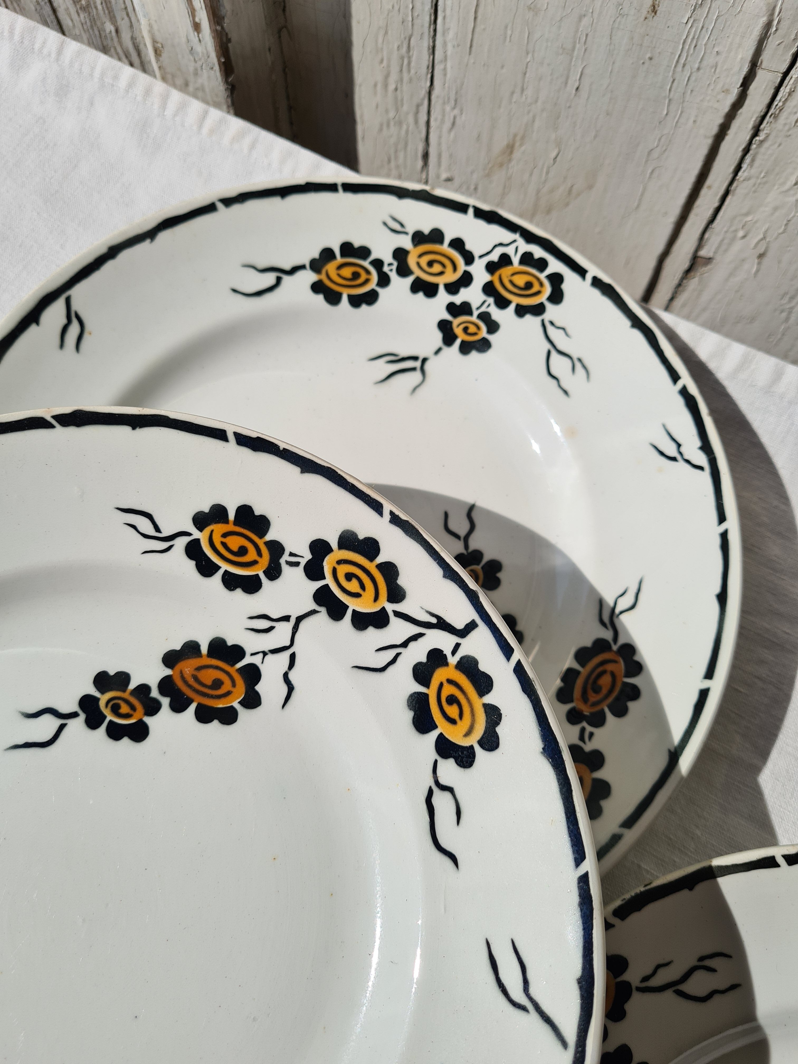 Set of six flat plates orchies nord