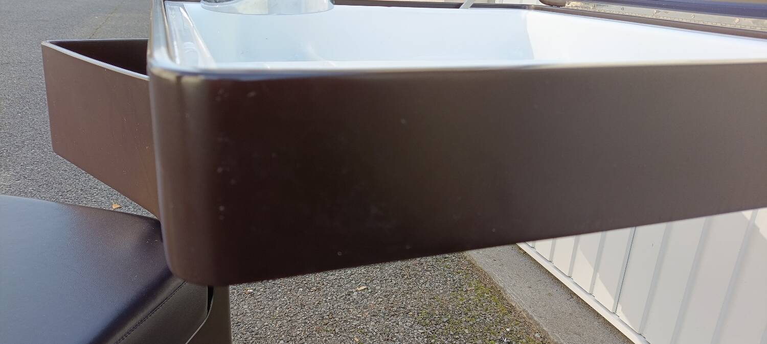 Hairdresser by Carlo Urbinati