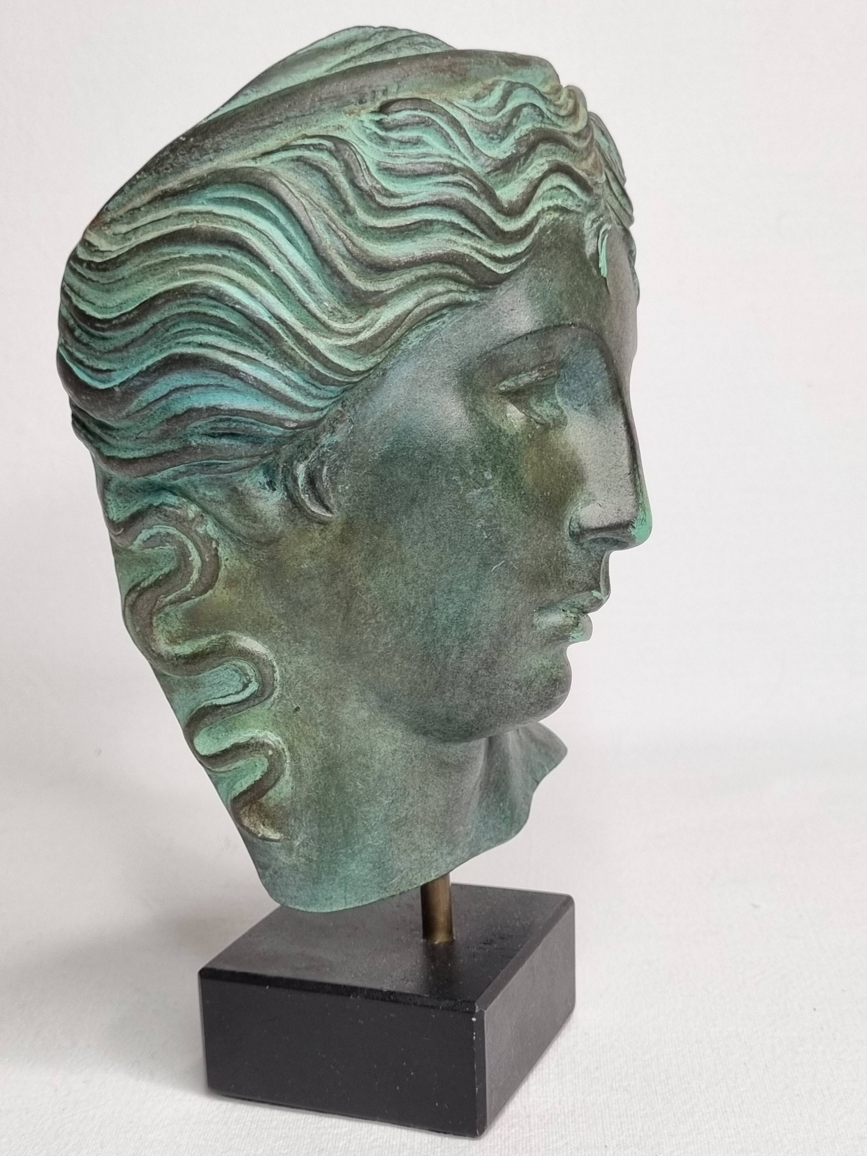 Antique style statue head, verdigris patina, signed Art Team, H 20 cm