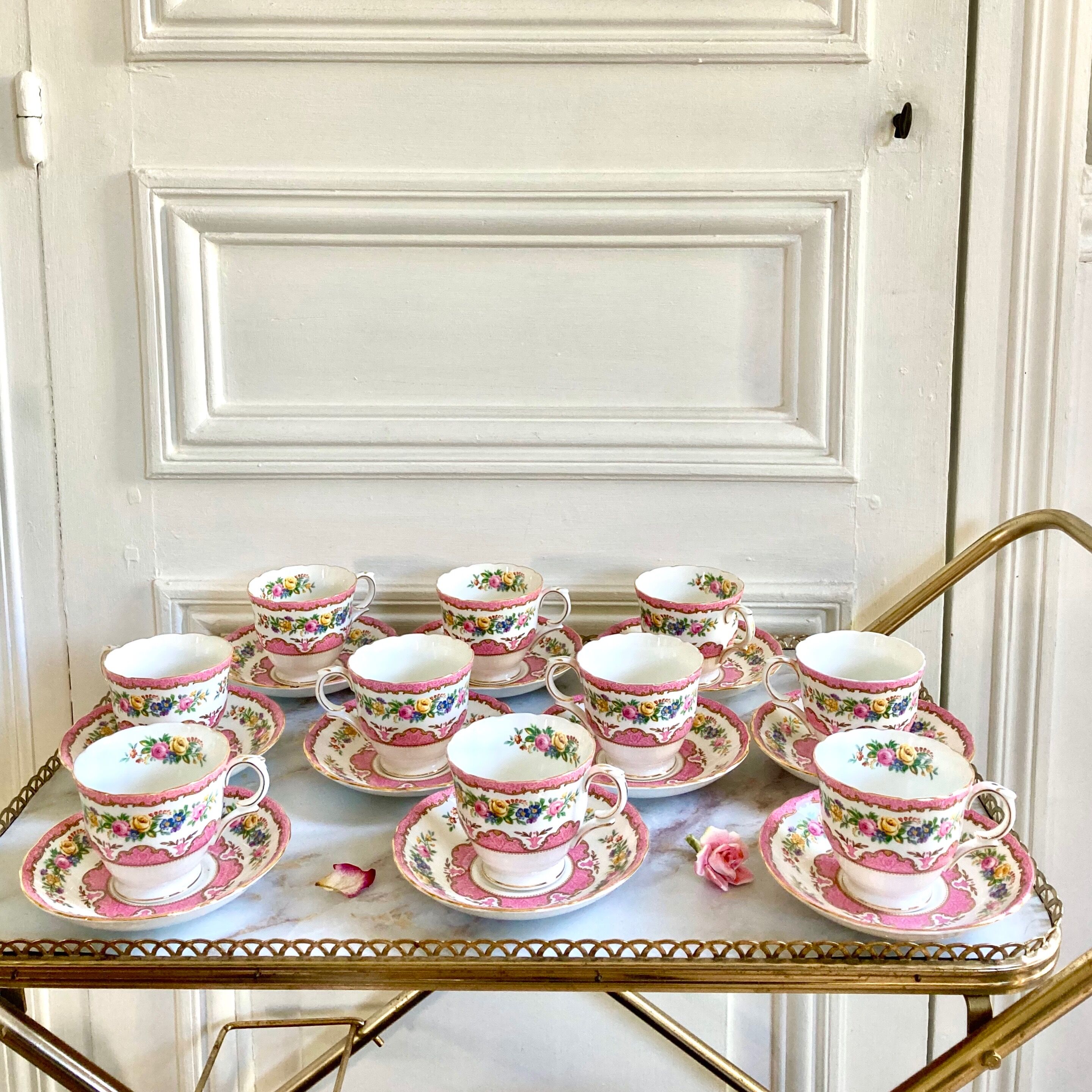 10 English tea cups «Crown» Staffordshire