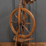 Rouet ancien en bois tourné 1900