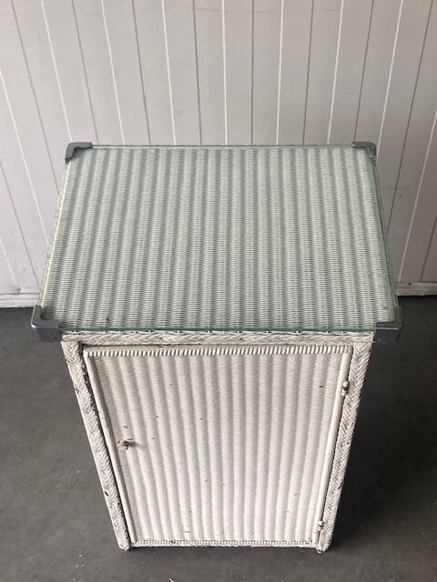 Armoire / table de chevet Lloyd Loom