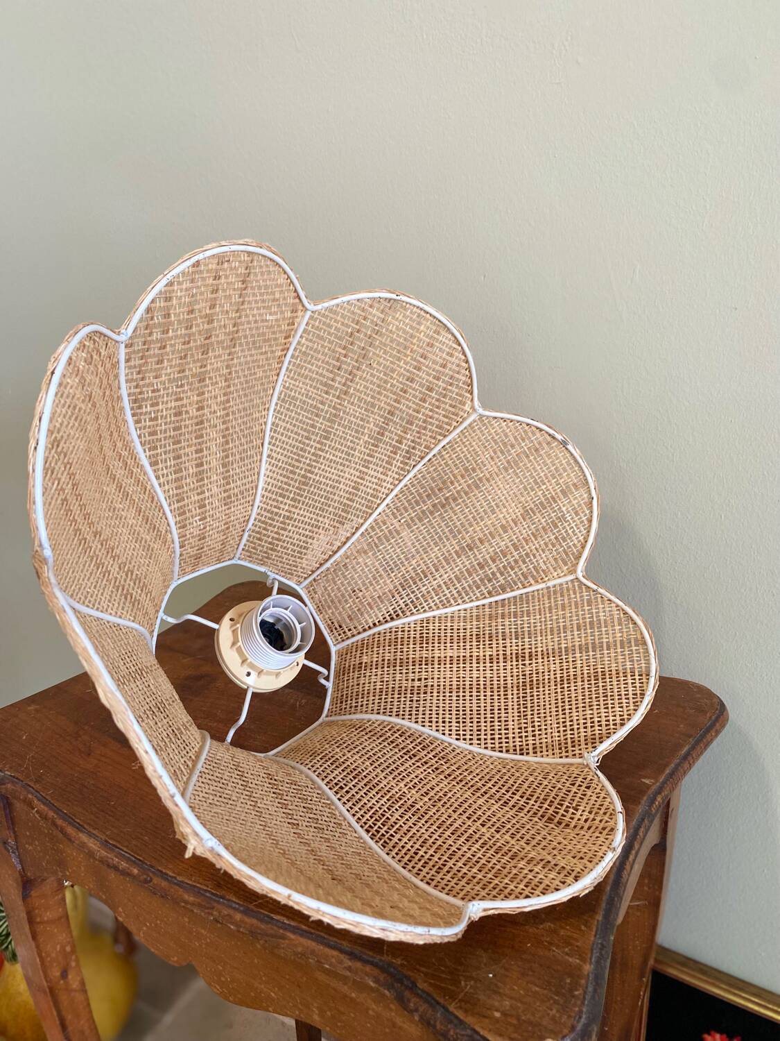Vintage tulip pendant light