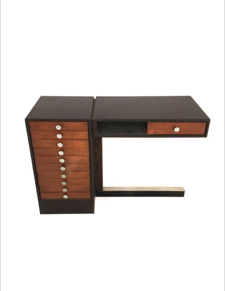 Nice desk and wood
