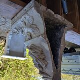 Stand, corbel, wall console (small) in stucco leaf ornament