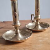 Paire de bougeoirs en laiton