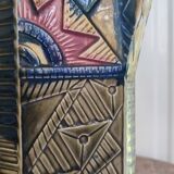 Onnaing slip pitcher