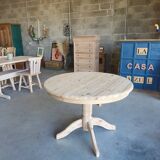 Round table in solid pine – sandblasted – with extension