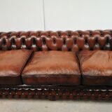 Brown leather chesterfield sofa 3 places