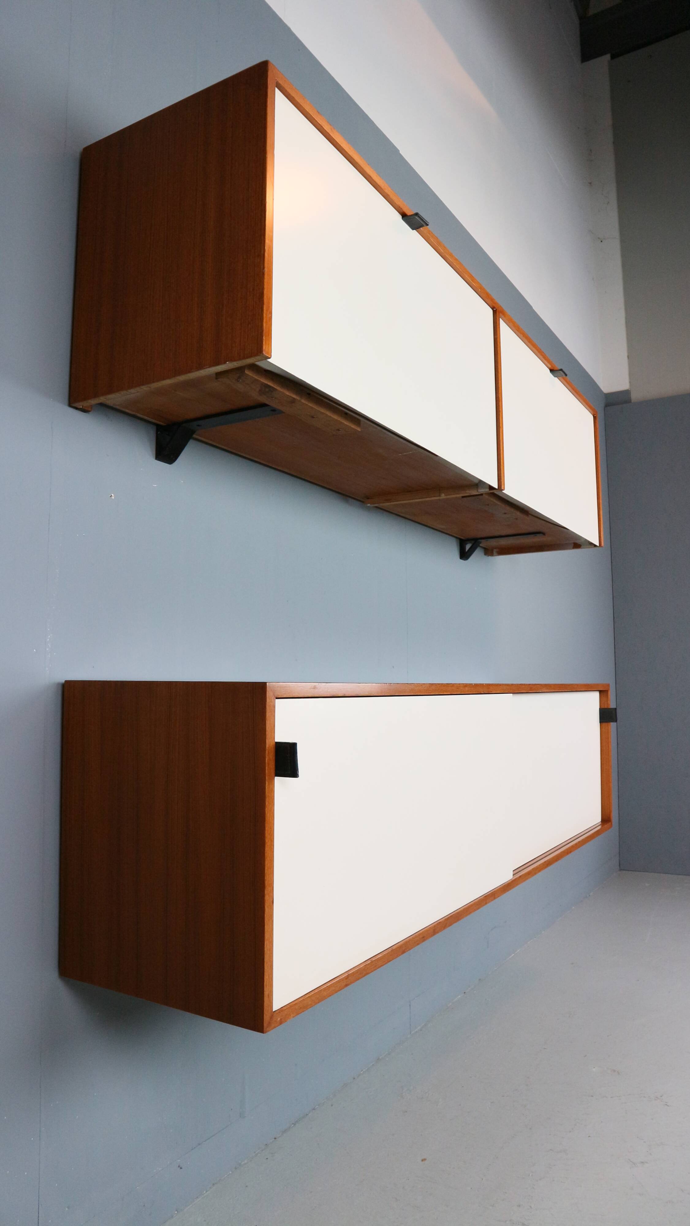 Florence Knoll for Knoll set of two hanging cabinets, model 121 + 123 W-1, 1947