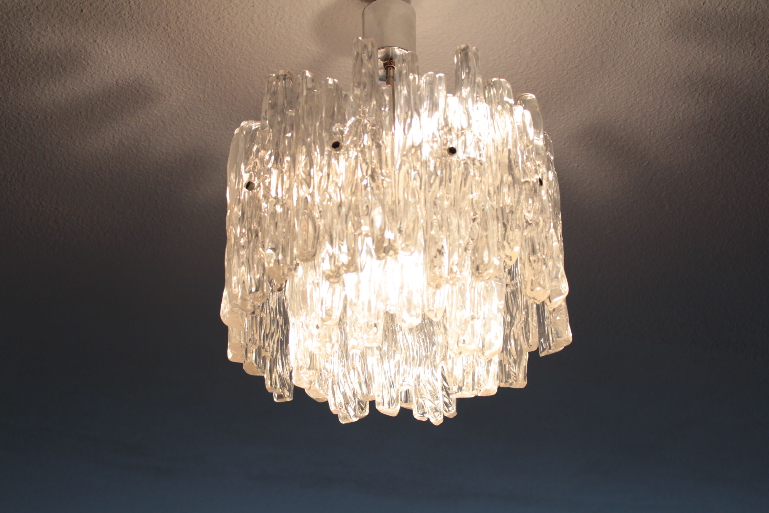 "Ice" chandelier in Lucite from Kalmar, Austria, 60 's, Plexiglas