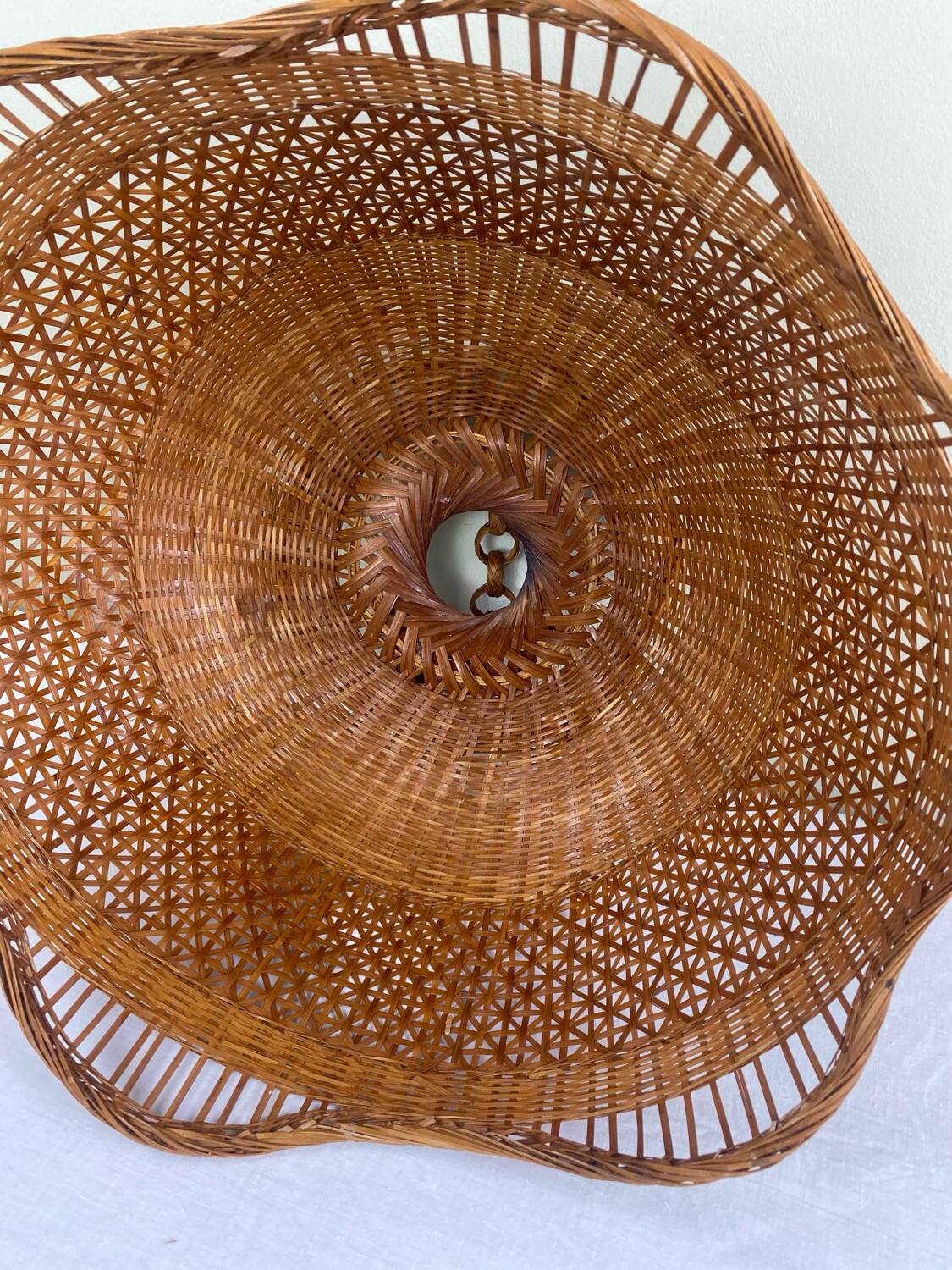 Vintage cane suspension