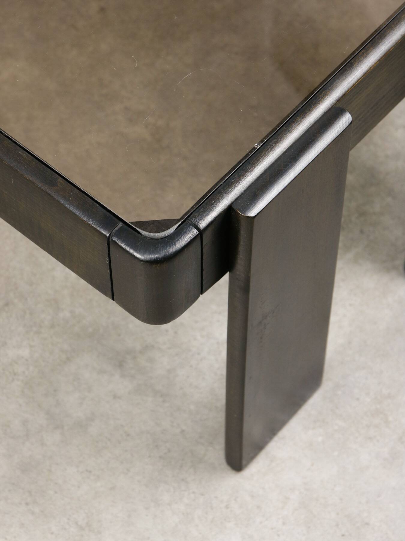 Table basse vintage par Gianfranco Frattini, années 1970