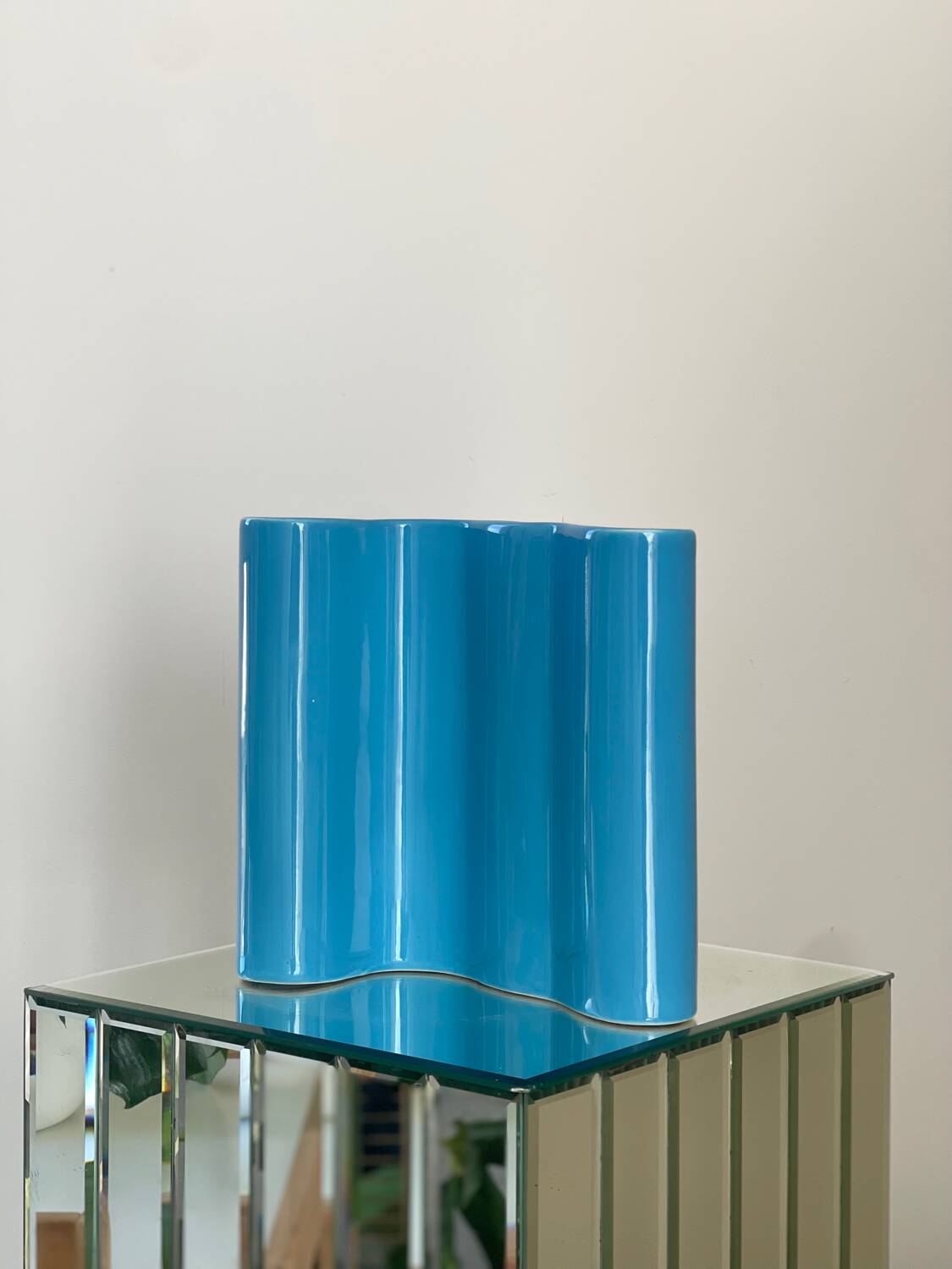 Biomorphic ceramic vase