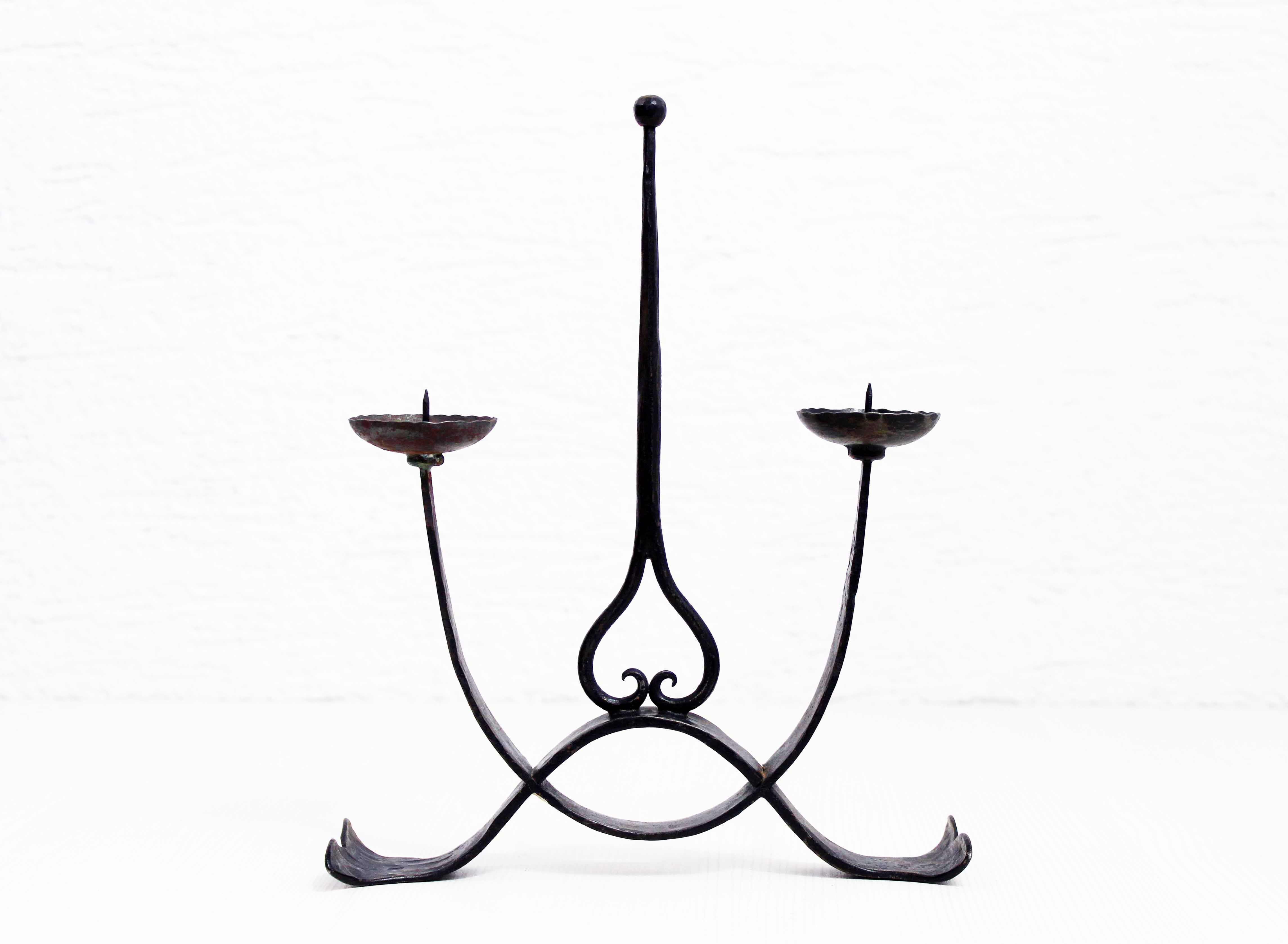 Modernist candle holder