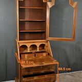 Scriban Showcase in Blond Mahogany, England – 1960