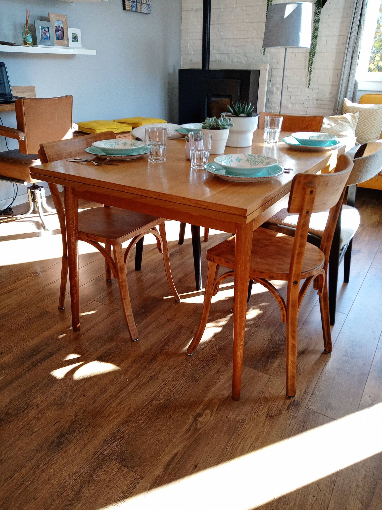 Table à manger scandinave