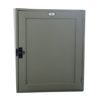 Former workshop locker