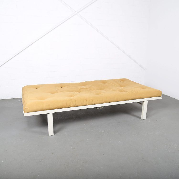 Mid-century French Daybed with futon