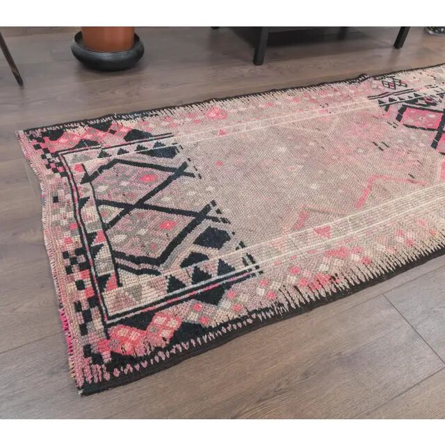 1960s Vintage Turkish Hand-Knotted Herki Runner