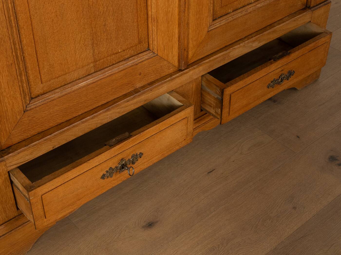 Classic Biedermeier wardrobe made of solid oak around 1840